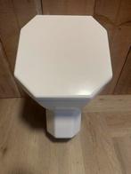 Te koop aangeboden Urinoir met deksel, Doe-het-zelf en Verbouw, Sanitair, Ophalen, Zo goed als nieuw, Steen, Toilet