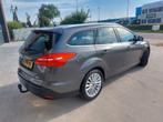 Ford Focus Wagon 1.0 Titanium Edition Airco/ECC/LMV/NAV, 65 €/maand, Gebruikt, Origineel Nederlands, Handgeschakeld