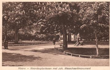 Hoorn, Noorderplantsoen met monument  130274 beschikbaar voor biedingen