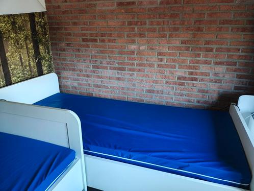 2 senioren bedden, Huis en Inrichting, Slaapkamer | Bedden, Zo goed als nieuw, Eenpersoons, 90 cm, 200 cm, Hout, Ophalen