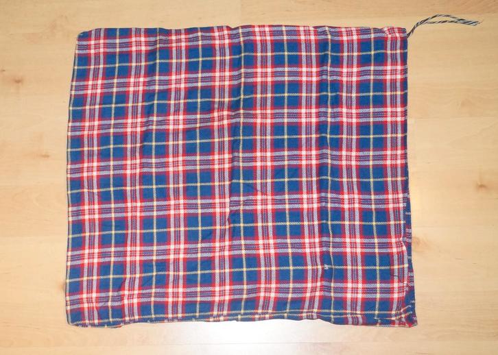 geblokte 'buul' ; folklore / Staphorster klederdracht, Antiek en Kunst, Antiek | Kleding en Accessoires, Dames, Ophalen of Verzenden