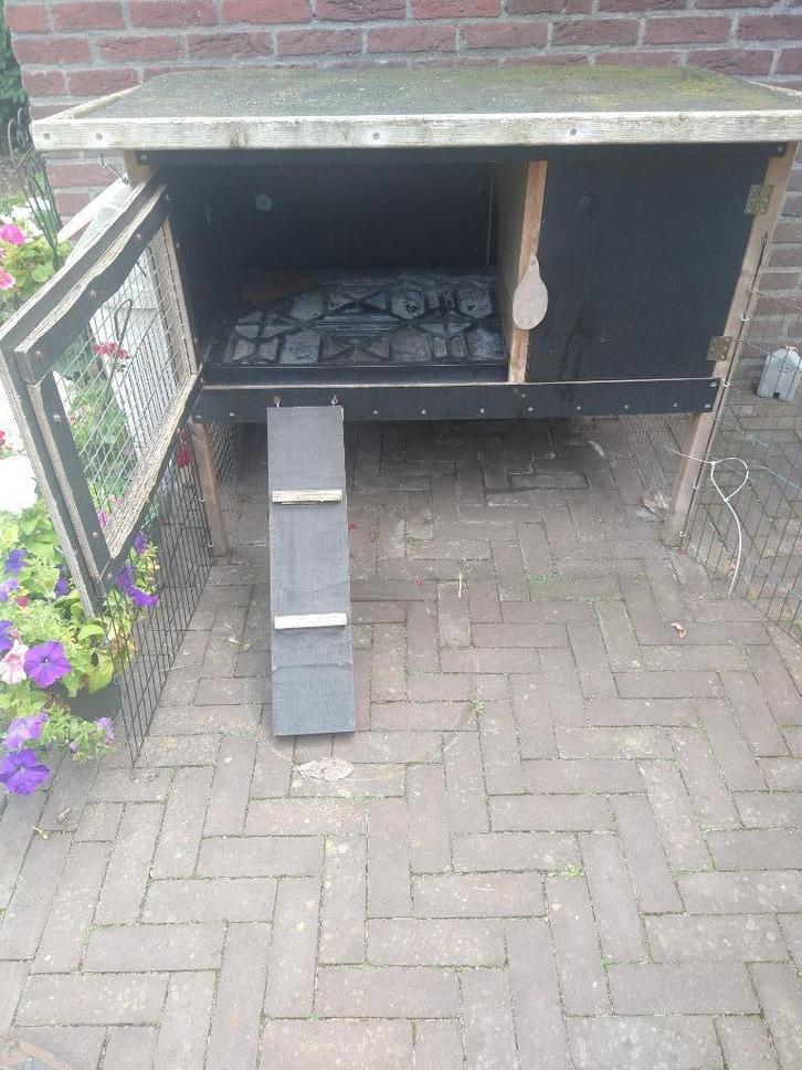 Konijnenhok, voor handige baas, heeft opknapbeurt nodig, Dieren en Toebehoren, Knaagdieren en Konijnen | Hokken en Kooien, Gebruikt