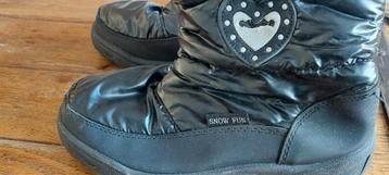 Snowfun snowboots maat 35. - 8eur beschikbaar voor biedingen