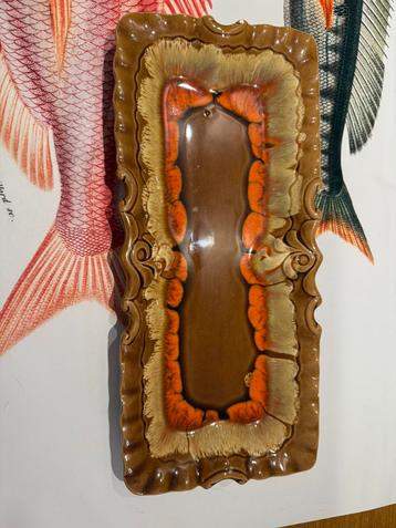 Retro vintage schaal van Belgo Canadian Pottery beschikbaar voor biedingen