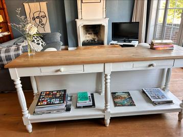 Sidetable in zeer goede staat, graag zsm ophalen.