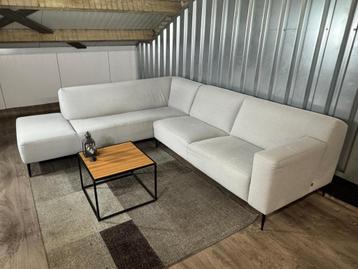 Van €1100 nu €700 | Prachtige Enzo Luca | Merlo | Beige/Wit beschikbaar voor biedingen