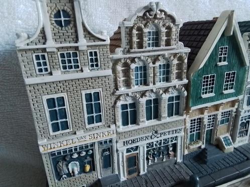 10 Amsterdamse grachten huisjes compleet, Verzamelen, Overige Verzamelen, Zo goed als nieuw, Ophalen