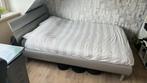 Grijs bed 140x200 met lattenbodem – gratis af te halen, Huis en Inrichting, Slaapkamer | Bedden, Ophalen, Gebruikt, Tweepersoons