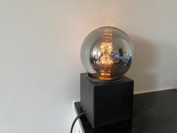 Phillips vintage bol lamp gloeilamp 