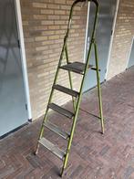 Huishoudtrap 5 treden, Doe-het-zelf en Verbouw, Ophalen, Zo goed als nieuw, Minder dan 2 meter