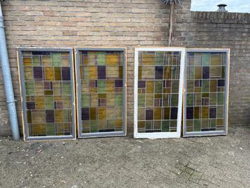 Glas in lood glasinlood ramen uit oude boerderij beschikbaar voor biedingen