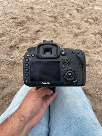 Nette Canon 7Dmk2 evt met sigma 150-600 beschikbaar voor biedingen