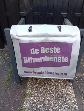 Grote Fietstas of Krantentas beschikbaar voor biedingen