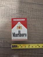 Vintage aansteker Marlboro sigaretten pakje jaren 80, Ophalen of Verzenden, Gebruikt, Aansteker