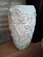 grote aardewerk vaas/pot, Huis en Inrichting, Woonaccessoires | Vazen, Ophalen, Wit, Aardewerk of Porselein, Zo goed als nieuw