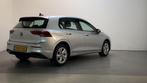 Volkswagen Golf 1.0 eTSI 110pk DSG Life Navigatie Parkeersen, Auto's, Stof, Gebruikt, Met garantie (alle), 23 km/l