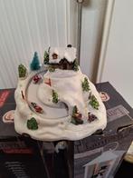 Te koop Luville Kerstscene met bewegende sleetjes, Diversen, Kerst, Ophalen, Gebruikt