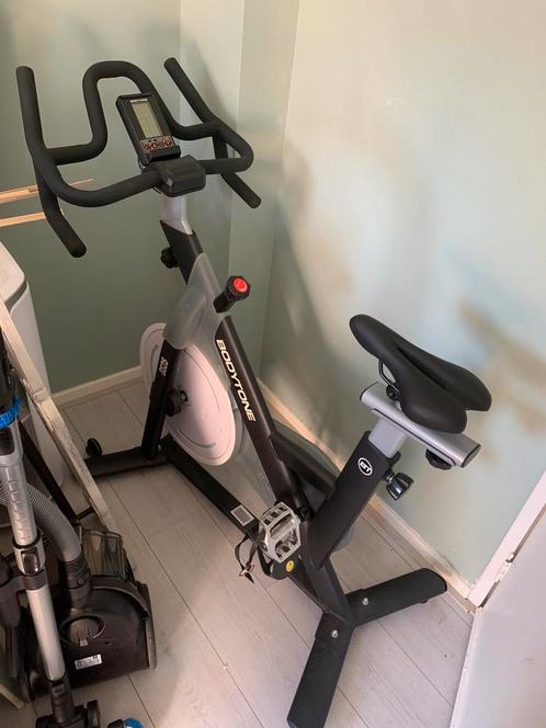 Bodytone spinningfiets magnetische weerstand, Sport en Fitness, Fitnessapparatuur, Zo goed als nieuw, Spinningfiets, Metaal, Ophalen