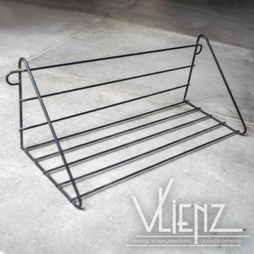 Vintage, industrieel, metalen rek, wandrek, boekenrek draad beschikbaar voor biedingen