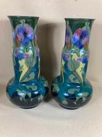 Stel Gouda plateel vazen Leen Muller, Antiek en Kunst, Ophalen of Verzenden