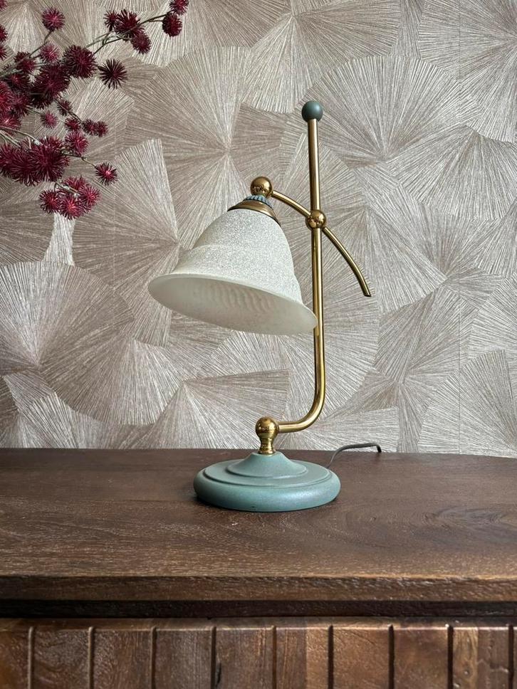 Vintage retro messing tafellamp in zeegroen met glazen kap, Huis en Inrichting, Lampen | Tafellampen, Zo goed als nieuw, Minder dan 50 cm
