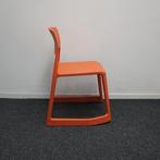Vitra Tip Ton Chair Design Stoelen | Schommel | Koraal Rood, Huis en Inrichting, Stoelen, Kunststof, -, Ophalen of Verzenden, Zo goed als nieuw