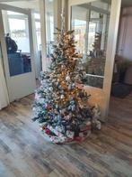 Zeer mooie Kerstboom met sneeuw van Intratuin, Ophalen, Zo goed als nieuw