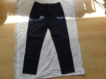 Mooie tijdloze[ dunne ] broek , maat S , NIEUW merk Scotch & beschikbaar voor biedingen