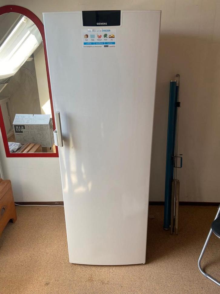Siemens Vrieskast - Ruime Vriesoplossing, Witgoed en Apparatuur, Vriezers en Diepvrieskisten, Gebruikt, Vrijstaand, Vrieskast