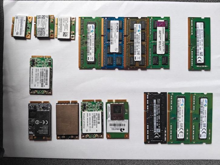 geheugen RAM Wifi, Computers en Software, RAM geheugen, Zo goed als nieuw, Laptop, 4 GB, DDR4, Ophalen of Verzenden