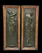 Antiek 19e eeuwse Bronzen Plaquettemet vrouw figuren, Antiek en Kunst, Antiek | Koper en Brons, Verzenden
