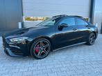 Mercedes-Benz CLA-klasse 180 AMG 136pk 2022 Zwart Pano Sfeer, 65 €/maand, Zwart, 4 cilinders, Zwart
