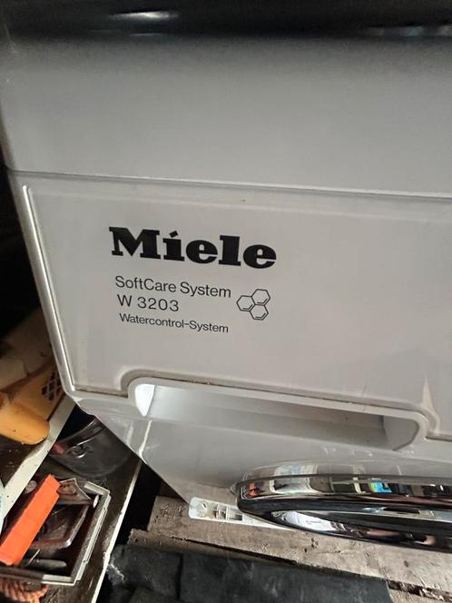 Miele W3203 wasmachine, Witgoed en Apparatuur, Wasmachines, Zo goed als nieuw, 6 tot 8 kg, 85 tot 90 cm, Ophalen of Verzenden