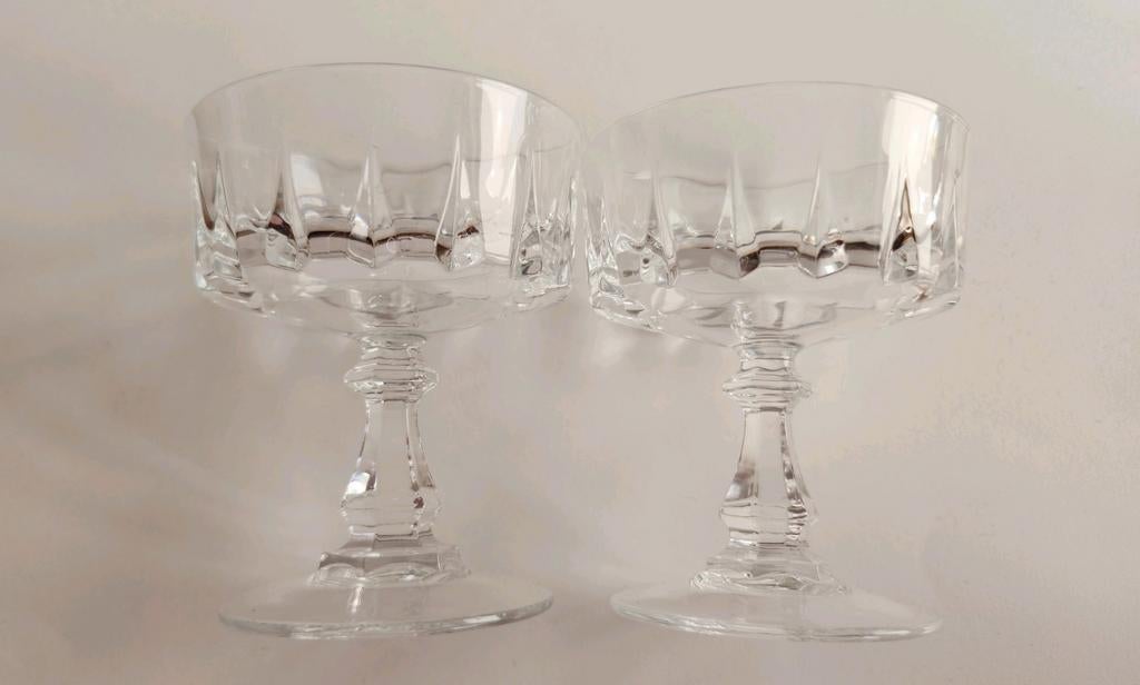2 Vintage Kristallen Coupes Louvre Cristal d'Arques, Antiek en Kunst, Ophalen of Verzenden