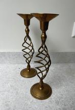 Oude messing kandelaars - 25 cm hoog, Gebruikt, Ophalen of Verzenden, Kandelaar, Brons of Koper