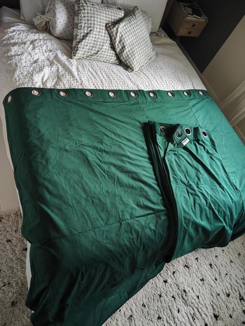 Gordijnen velours fluweel groen, zeilringen, 200b, 191h (2x), Huis en Inrichting, Stoffering | Gordijnen en Lamellen, Zo goed als nieuw