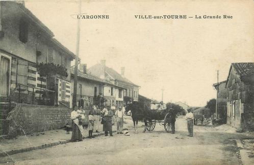 (379-008-013) Ville sur Tourbe La Grande Rue, Verzamelen, Ansichtkaarten | Buitenland, Frankrijk, Ophalen of Verzenden