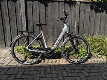 Tweedehands Cube Supreme Hybrid Deluxe SLX 625 beschikbaar voor biedingen