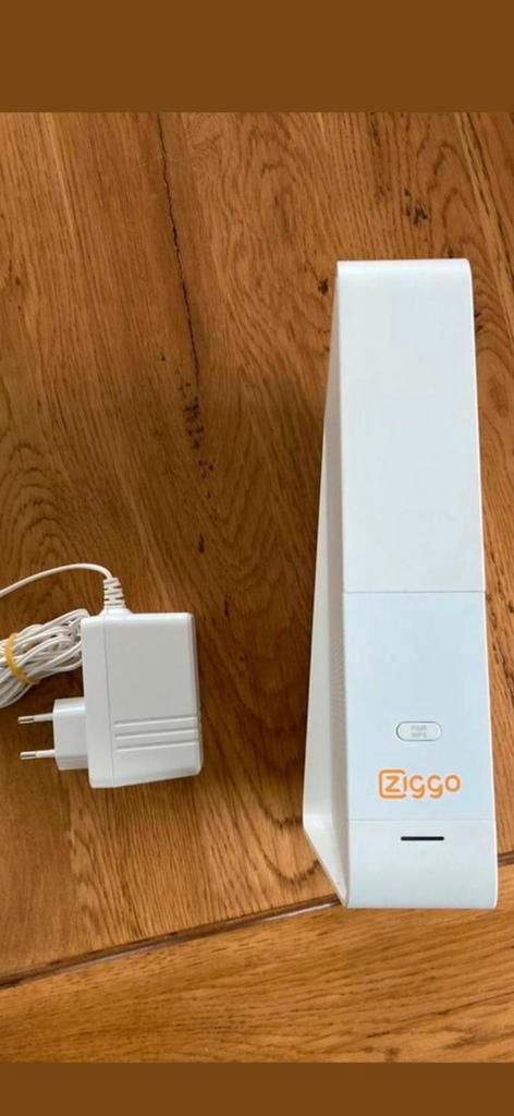 Ziggo Connectbox Router Modem, Computers en Software, Routers en Modems, Gebruikt, Router met modem, Ophalen