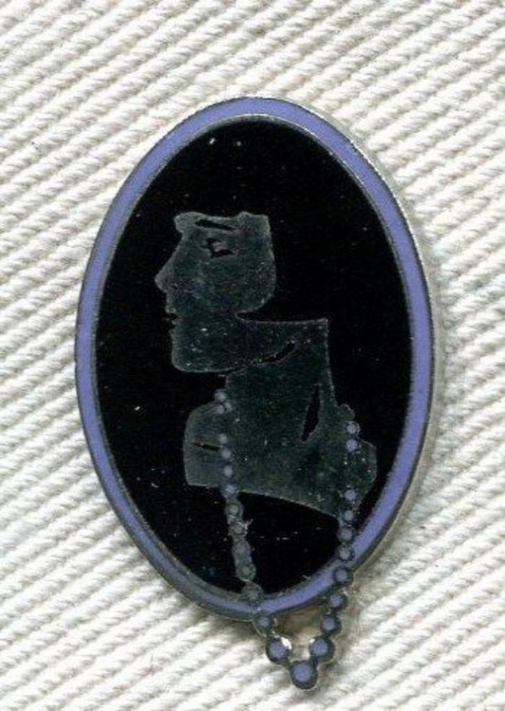 Louise Brooks pin-up vrouw profiel pin demons en merveilles, Verzamelen, Speldjes, Pins en Buttons, Zo goed als nieuw, Ophalen of Verzenden