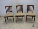 Set van 3 houten eetkamerstoelen, met stoffen bekleding, Huis en Inrichting, Stoelen, Gebruikt