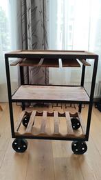 Bijzettafel met wielen en LED verlichting, echte hout, Huis en Inrichting, Tafels | Bijzettafels, Ophalen, 55 tot 75 cm, Zo goed als nieuw