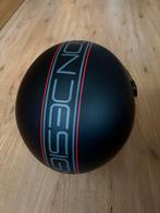 Helm - Bescherm je hoofd in stijl!, Fietsen en Brommers, Brommerhelmen, Ophalen of Verzenden, Zo goed als nieuw, Medium