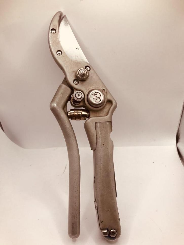 Ultra Rare Leatherman GENUS Pruning Shears Collectors Item, Caravans en Kamperen, Kampeergereedschap, Gebruikt, Ophalen of Verzenden
