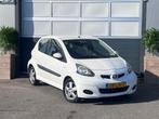 Toyota Aygo 1.0-12V Comfort / AIRCO / NAP / AUX / 5 DEURS /, Voorwielaandrijving, Gebruikt, 4 stoelen, Elektrische ramen