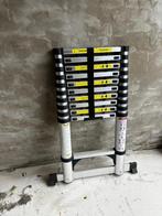 Inschuifbare Ladder - Compact en Handig!, Doe-het-zelf en Verbouw, Ladders en Trappen, Ophalen, Gebruikt, Ladder, Opvouwbaar of Inschuifbaar