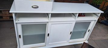 Gebruike dressoirs wit met schuifdeuren en lades