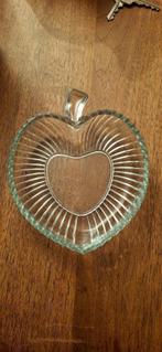 Glazen serveerschaaltje in de vorm van een hart, Ophalen of Verzenden, Wedgwood, Aardewerk, Schaal of Schalen