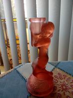 Art deco:kandelaar persglas. Vrouw die een mand draagt., Ophalen