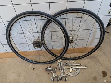 Shimano 105 groupset 7 speed beschikbaar voor biedingen